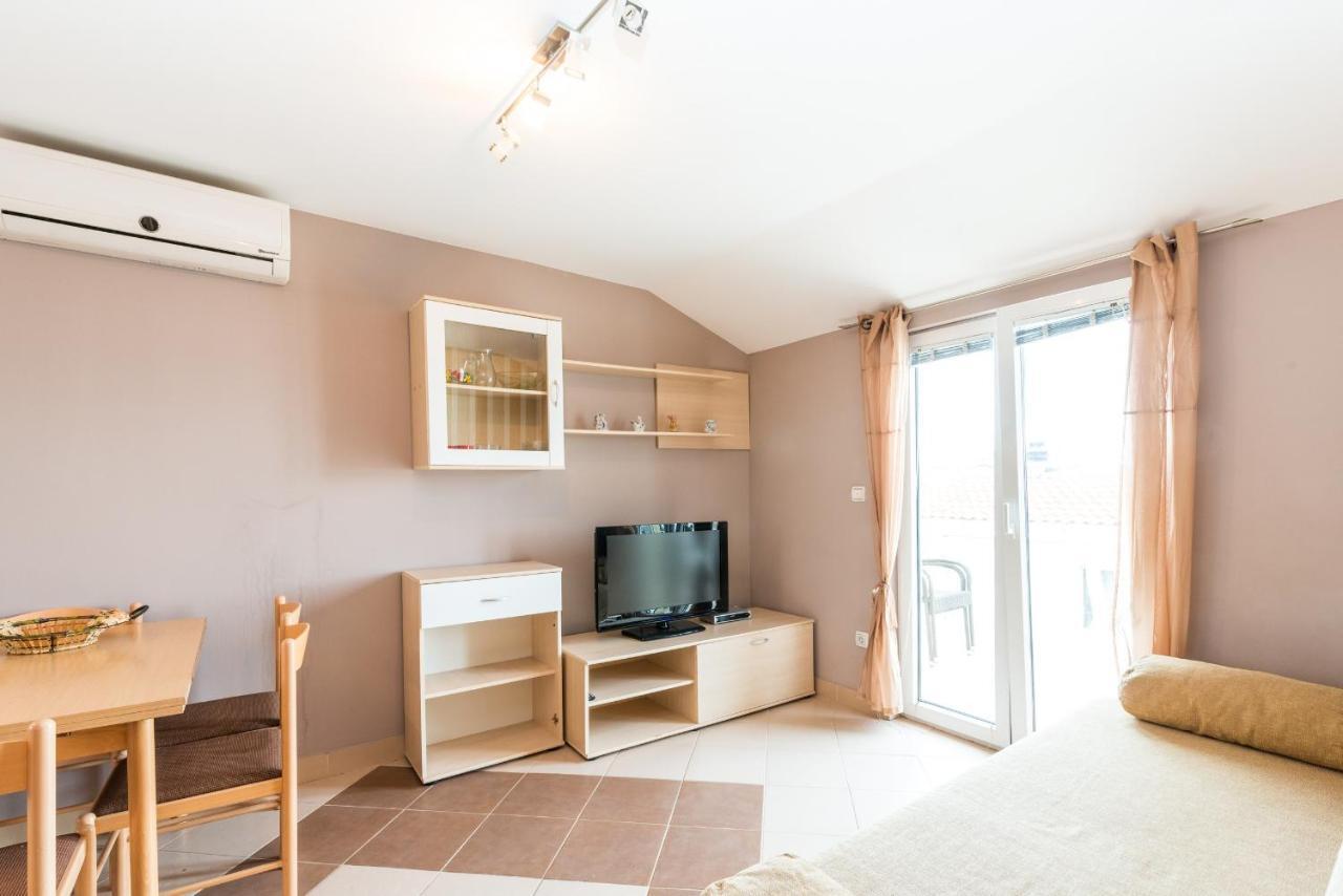 Apartments Mahnet Вир Стая снимка